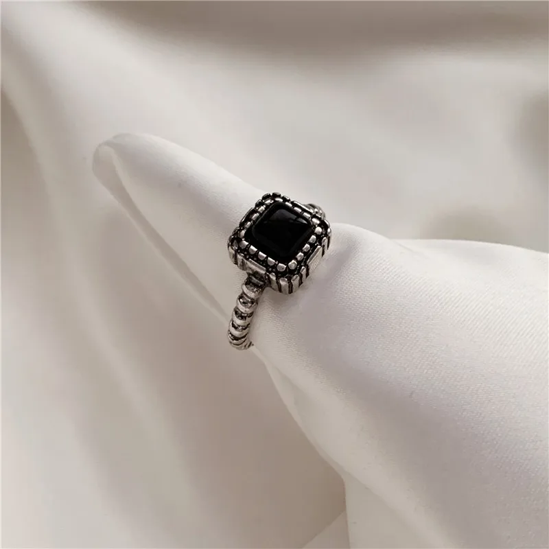 Новое модное крутое кольцо из черного камня для мужчин и женщин простое Открытое