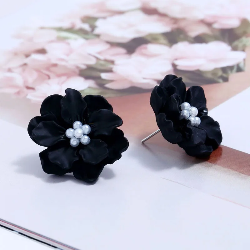 

Large Pearl Flower Earrings Korea Vintage Crystal Women's Earrings 2021 New Ear Stud Wedding Party Birthday Gift Fashion Jewelry