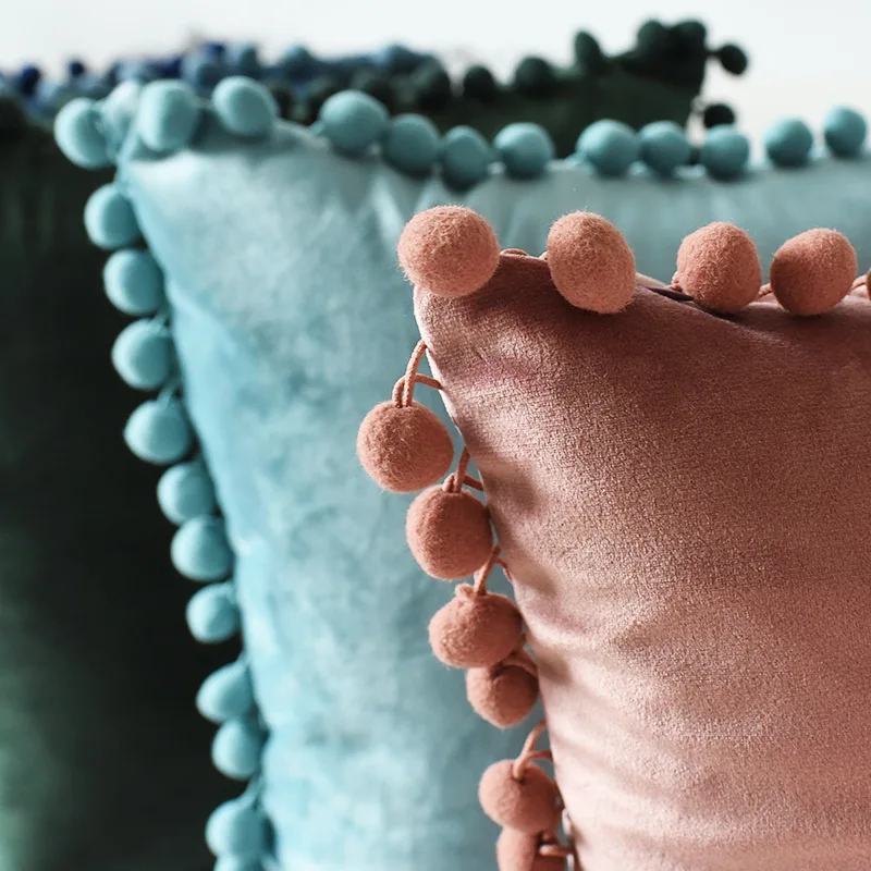 Набор из 2 мягких бархатных наволочек с помпоном белые желтые синие наволочки для