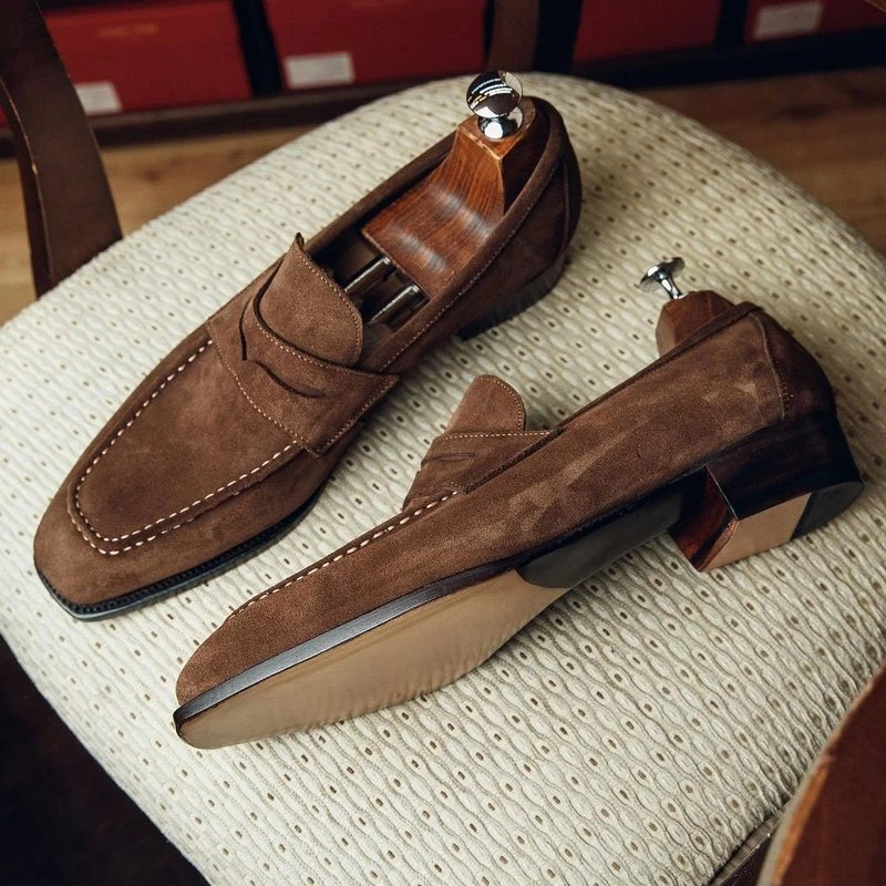 

Классические туфли из искусственной замши, на низком каблуке, с квадратным носком