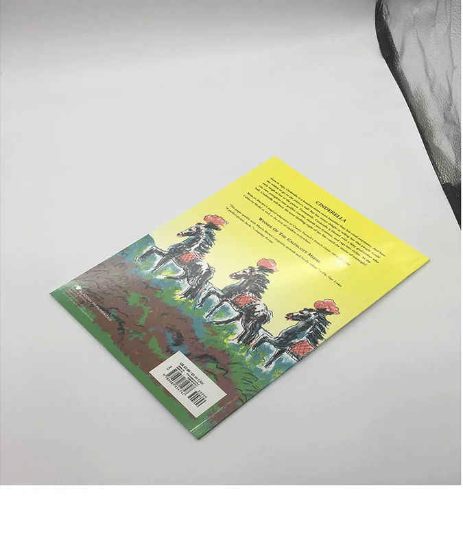 Детская книга Золушки с рисунками на английском языке для начальной школы