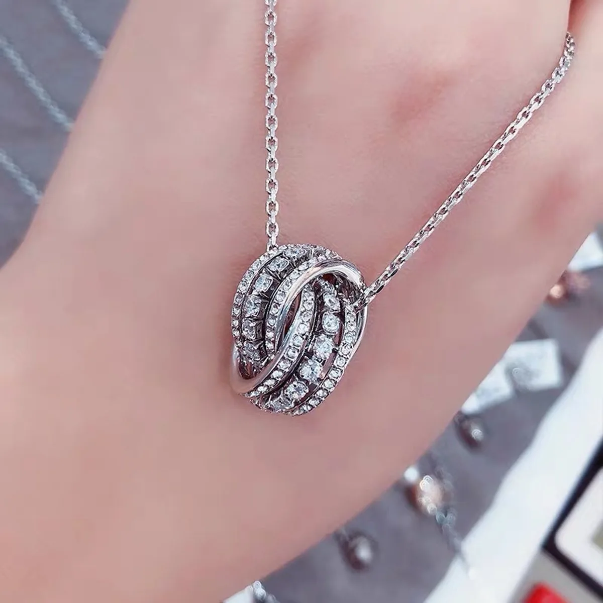 

Fashion Jewelry High quality SWA 1:1 Double Circle Pendant White Necklace Charm Fashion Jewelry