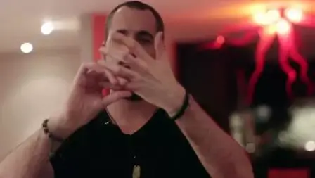 

Ring Thru Finger by Justin Miller - Magic Tricks