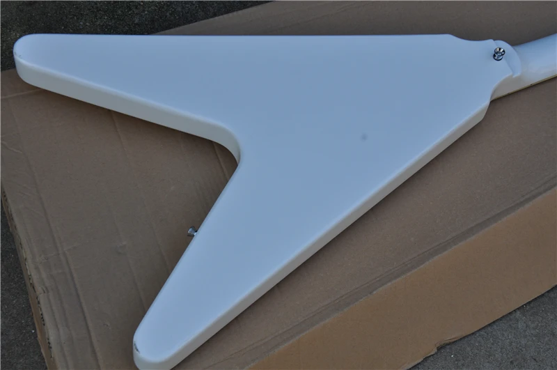 

Custom - made 6 string electric guitar, broken mirror design, free delivery