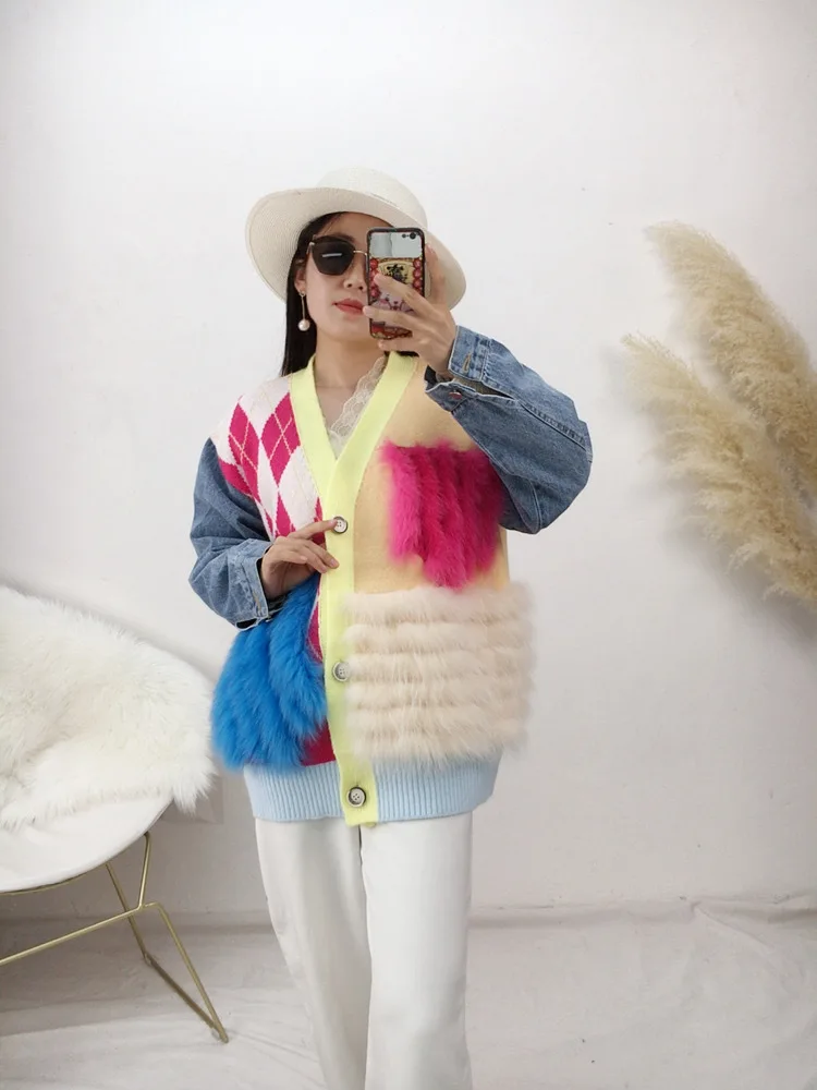 DB03 2021 Winter New Stylish Women's Color Block Knitted V-neck Denim Cardigan Puff Sleeve Real Fox Fur Sweater Pullover