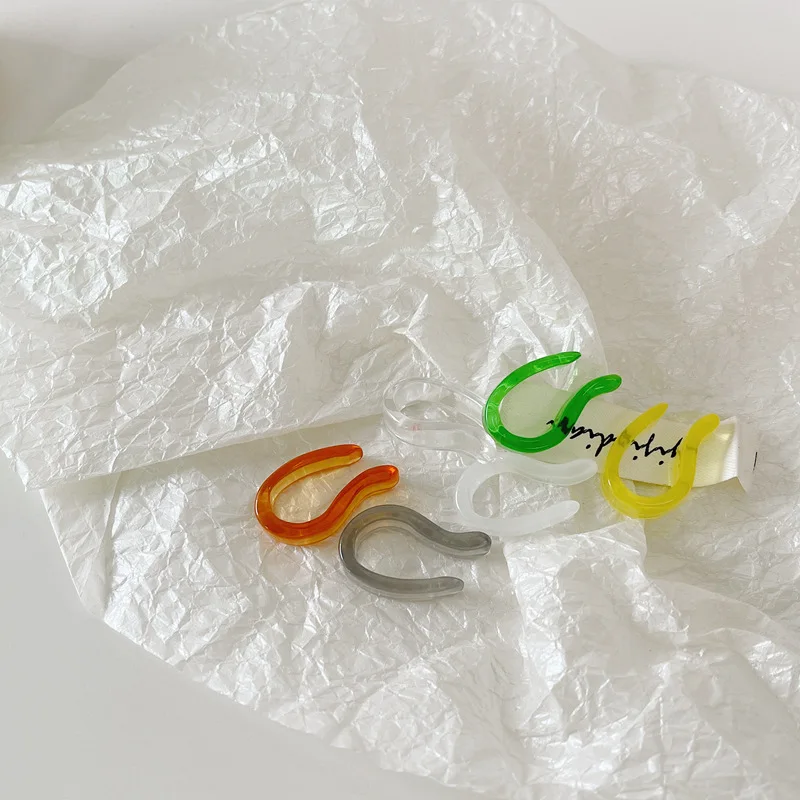 

5Pcs/Set Korea 2021 Fashion Simple Candy Color Resin Geometric Ear Cuff Fake Piercing Ear Clip For Women Aesthetic Party Jewelry