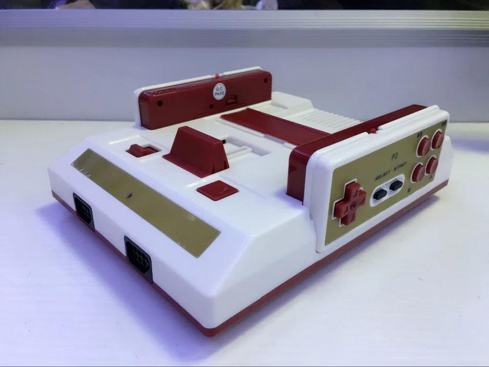 2021 Новый 2 4G беспроводной геймпад контроллер Ретро Классическая портативная