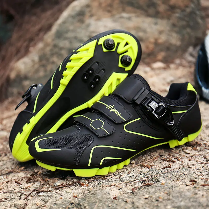 Harga Musim Gugur Baru Bernapas Lock-GRATIS Sepatu Bersepeda Untuk Pria Dan Wanita Dengan Lock-Up Mountain Bike Anti-skid Road Power Bersepeda Sepatu