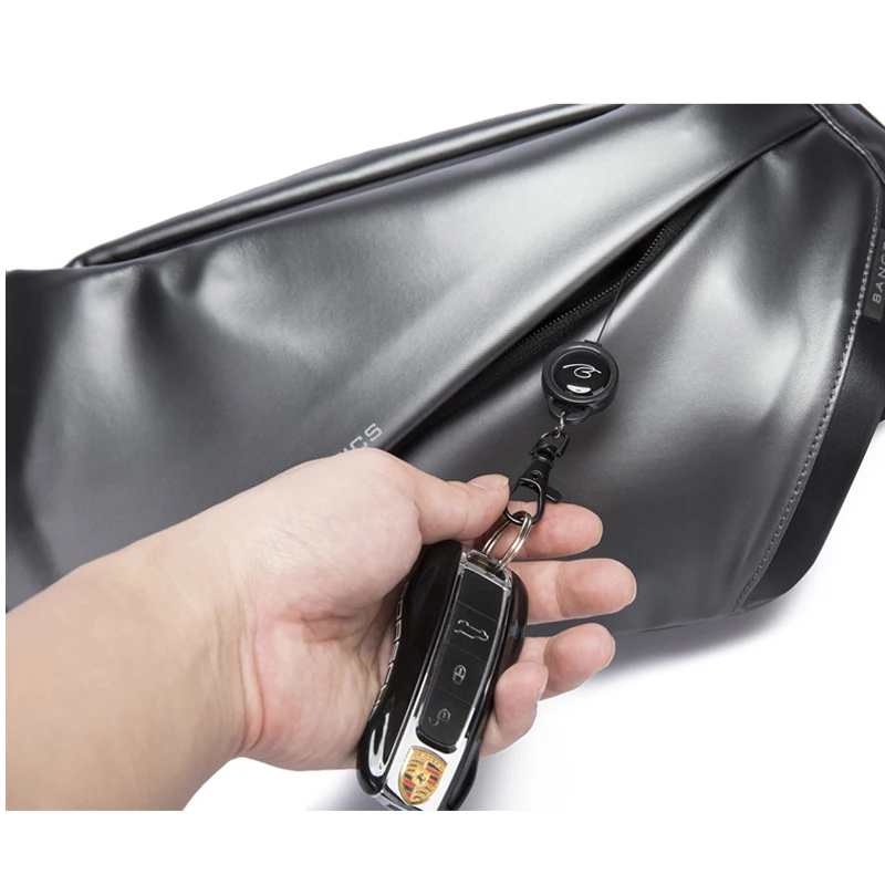 

Fashion Water Proof Sliver Chest Waist Zipper Bag For Easy Daily Life