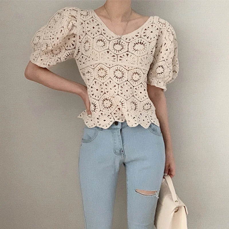 Women Shirts Summer Blouse Womens V-neck Lace Hollow Loose Shirt Women Fashion Woman Blouses