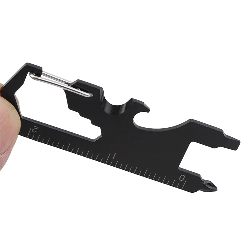 

На открытом воздухе многофункциональная инструментальная карта-открывашка брелок с многофункциональными гаджеты инструментов для исполь...