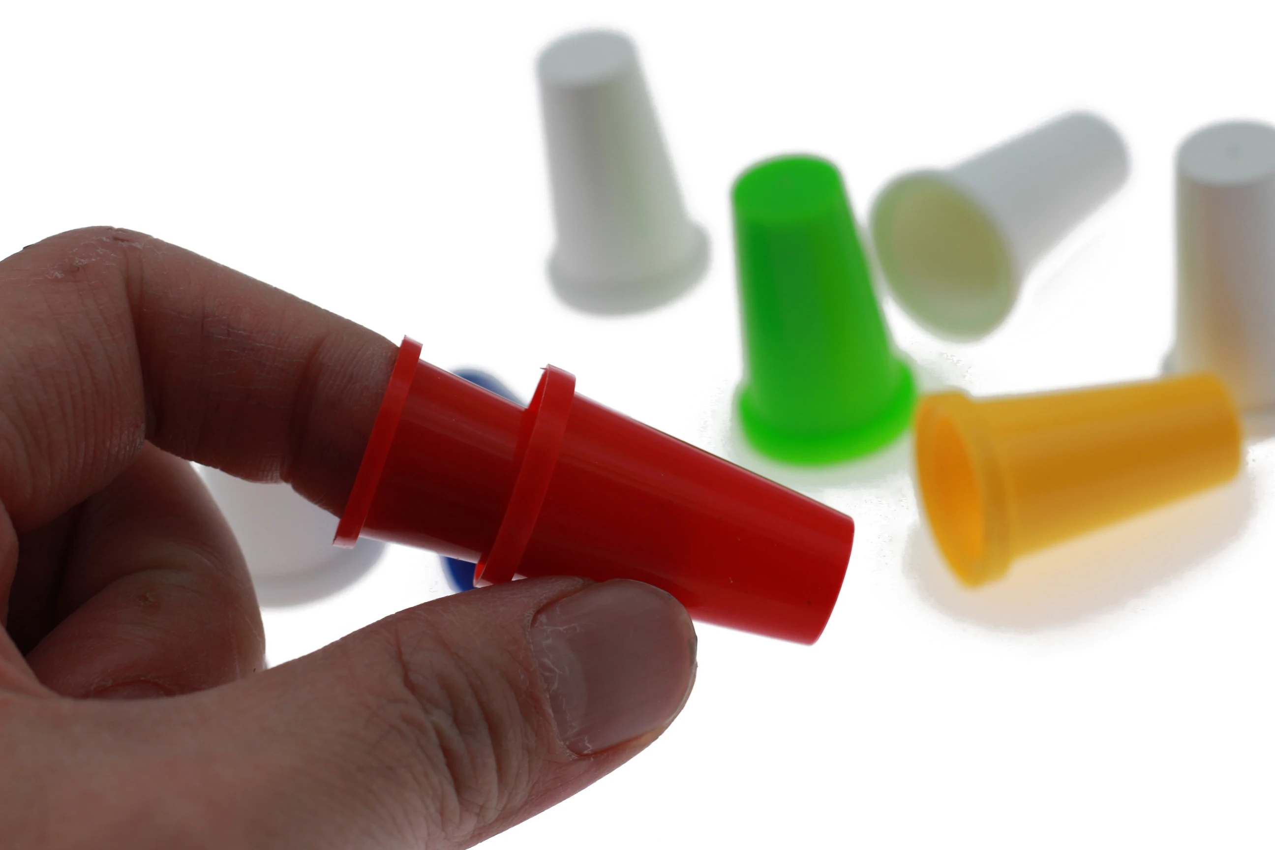 Двойной Цвет 16 Магия наперстки вложенных с двумя пальцами Кепки