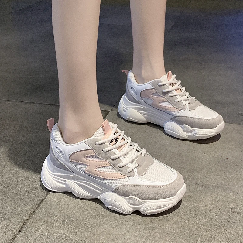 Новинка дизайнерские белые кроссовки на платформе в Корейском стиле