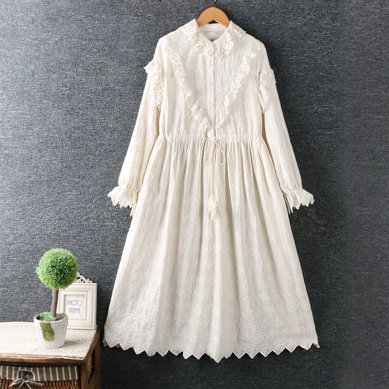 

2021 new autumn Japanese style sweet embroidery vintage and elegant lace loosen solid mori girl women casualdress