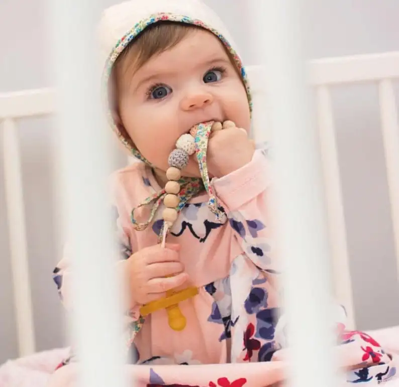 XCQGH Baby Beech кроше деревянный Соска с бусами цепи детский браслет молярные бусины анти-Падение детский браслет цепочка с зажимом для соски-пустышки