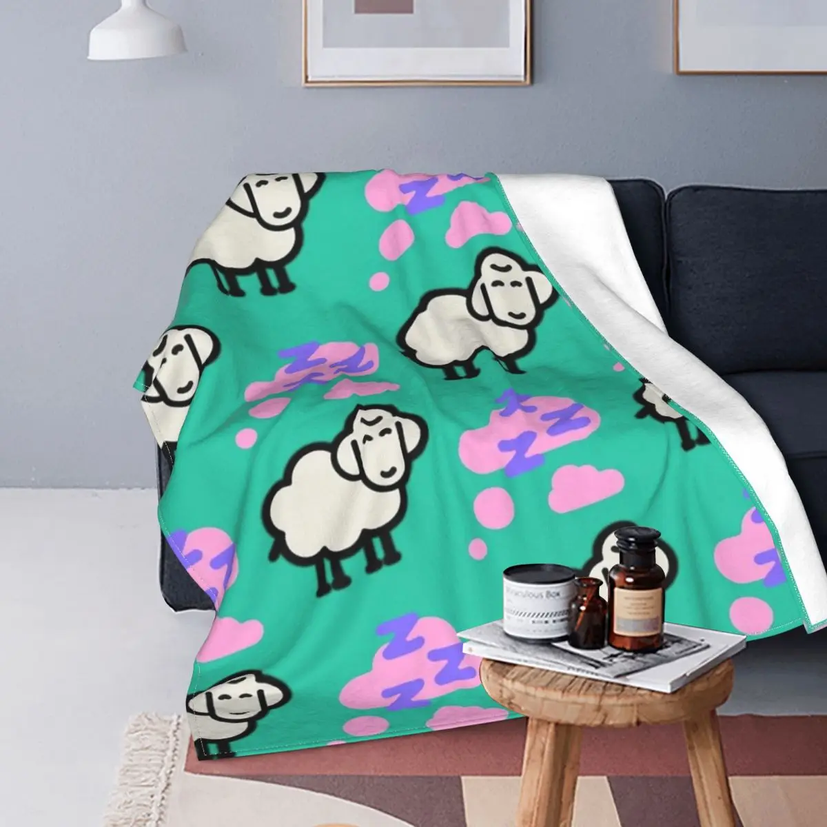 

Женская футболка с надписью «Time To Dream»