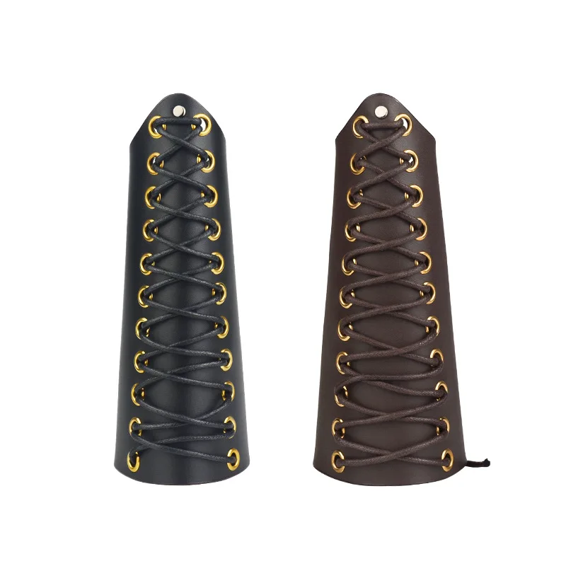 Мужские кожаные армированные перчатки с широкими манжетами в средневековом