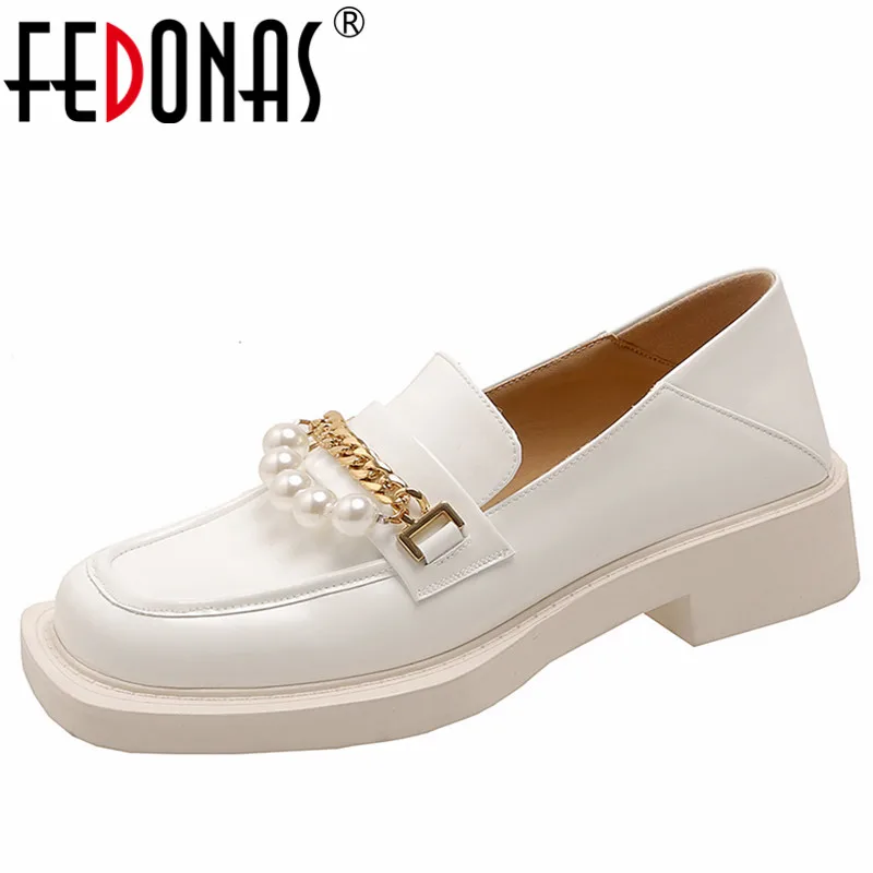 

FEDONAS/повседневные женские туфли-лодочки в стиле ретро; Классические туфли из натуральной кожи с жемчужной цепочкой; Коллекция 2022 года; Сезон...