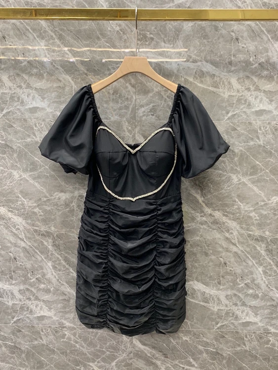 

2021 new women fashion short-sleeved V-neck diamond pleated dress 507
