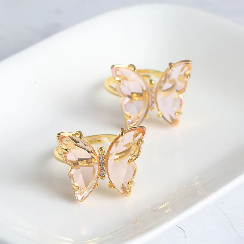 

Fashion new fantasy color series crystal glass butterfly ring female noble luxury banquet student couple wild ring