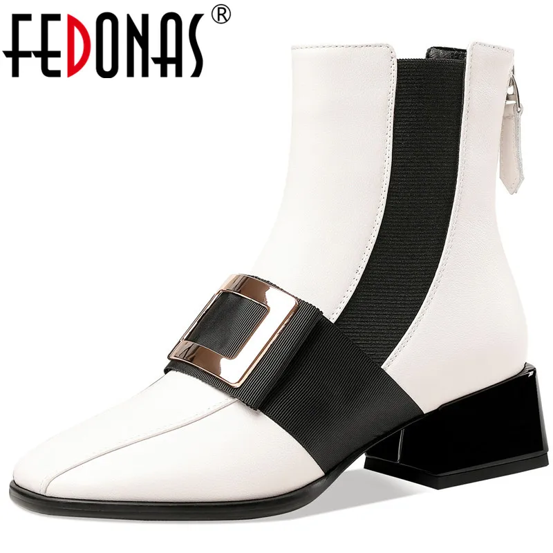 

FEDONAS Female Metal Decoration Warm Shoes 2021 Newest Genuine Leather Elegant Thick Heels Pumps Office Lady Party Shoes Woman