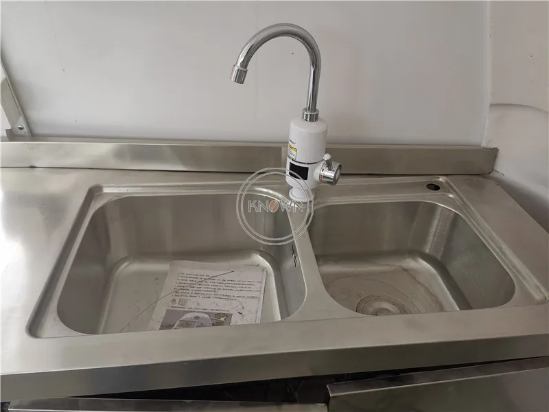 Индивидуальная тележка с прицепом для еды одобренная CE торговый автомат