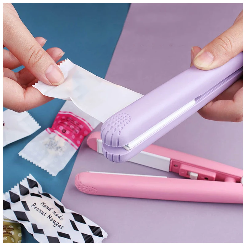 

1Pcs Creative Small MiNi Portable Sealing Confidential Sealing Machine Snack Packaging Bag Household Products Kitchen Tools