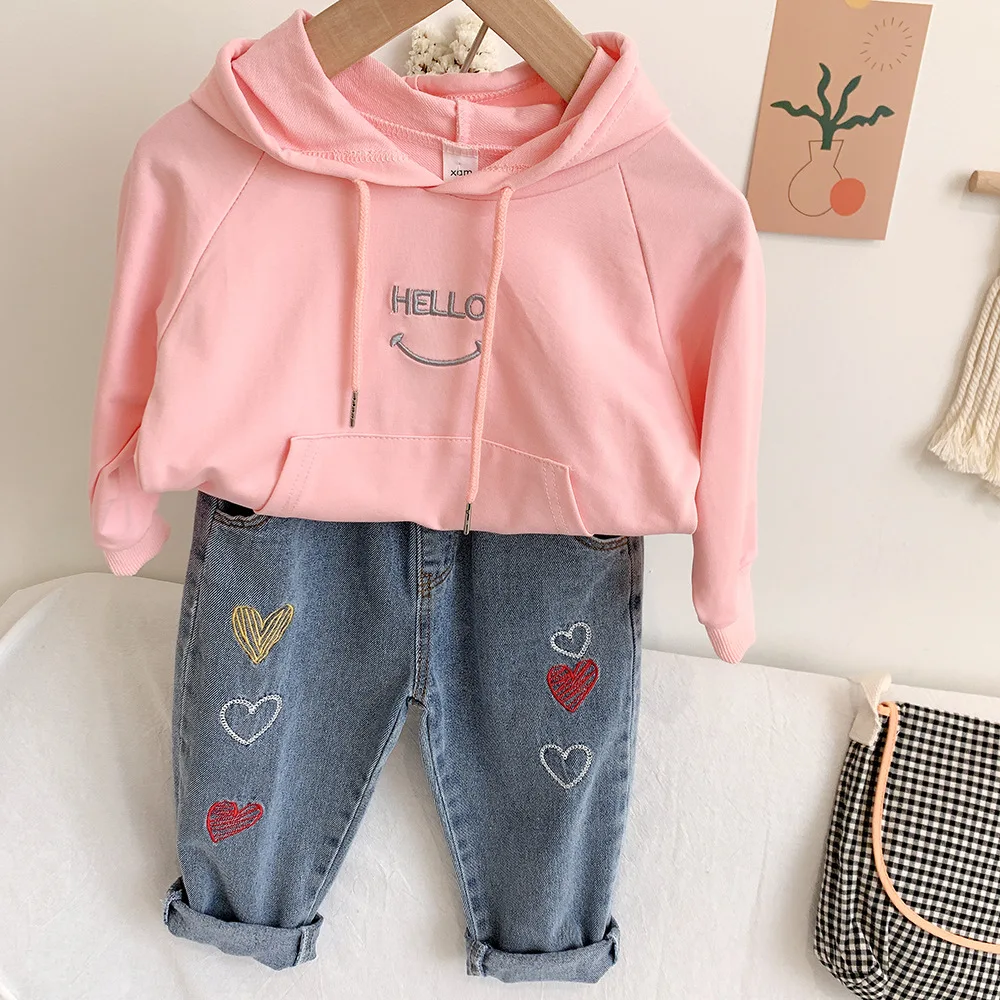 Модные джинсовые джинсы с вышивкой для девочек мягкие хлопковые малышей Детские