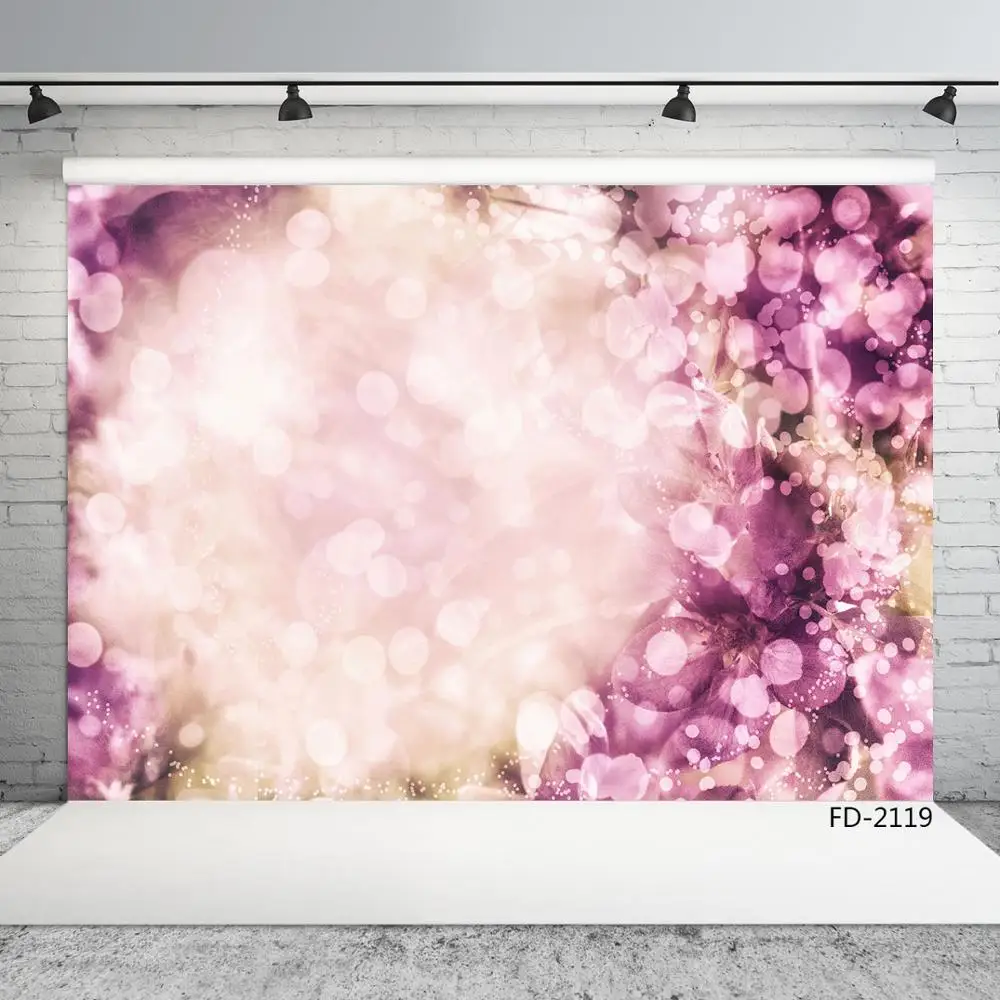 Фотофон с блестками в горошек для фотосессии изображением цветов и мечтательных