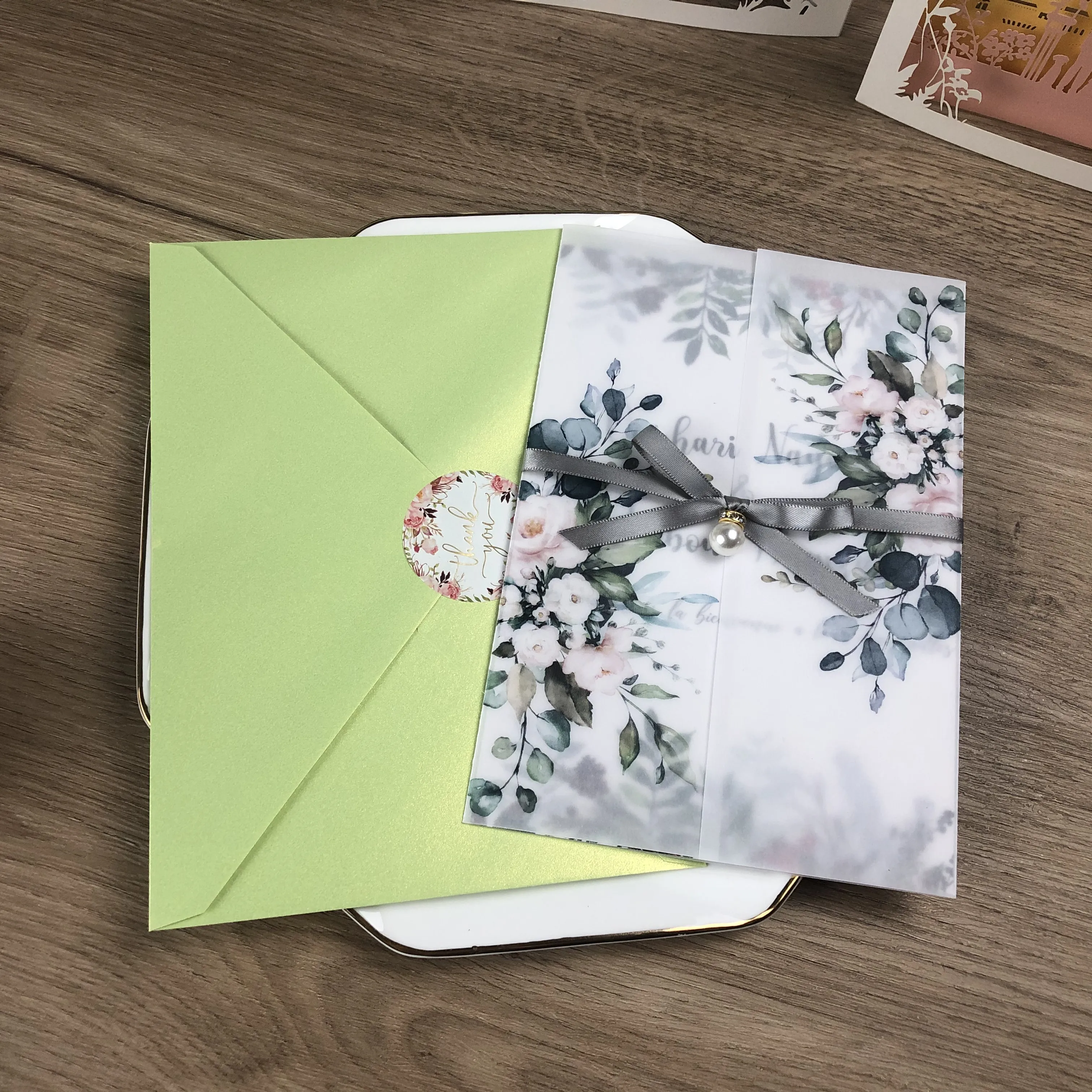 Свадебные приглашения 50X румяна розовый бархат зеленый бордовый цветок