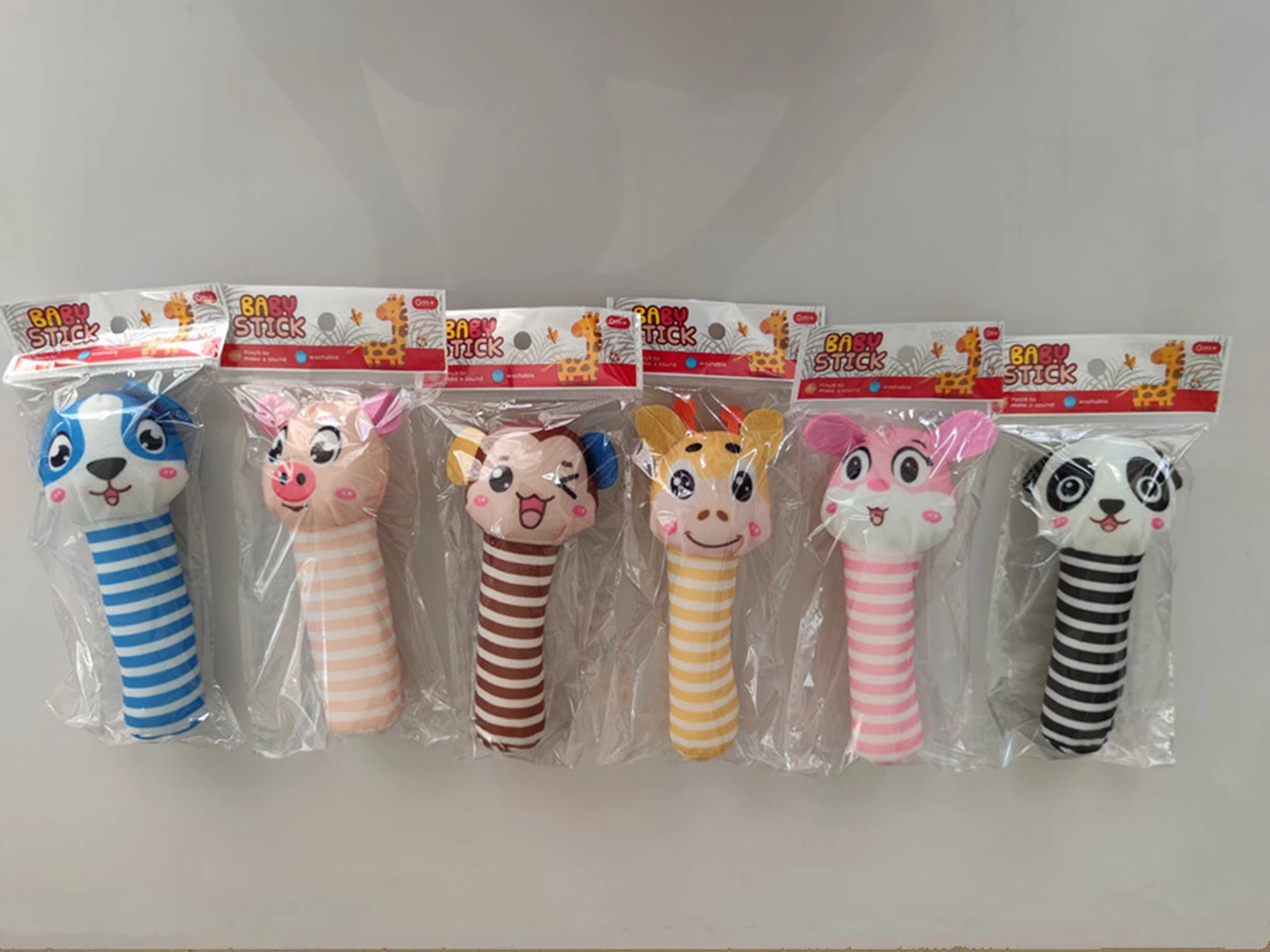 

Animal Soothing Stick Hand Puppets for Babies Squeeze Rattle Toy Cute Cartoon Reassured Bite Puppy Comforting Doll Handbells