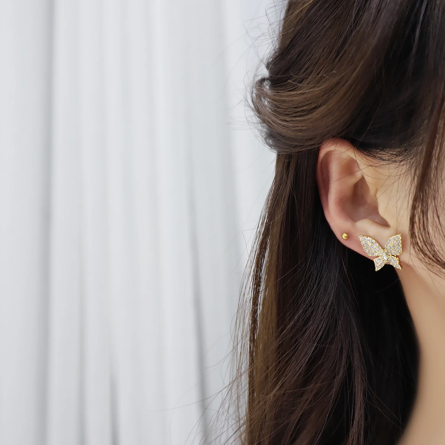 

2021 new arrival 14K real gold plated elegant butterfly stud earrings for women luxury jewelry zircon earrings