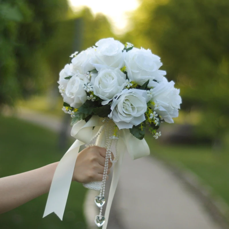 

Свадебный букет из искусственных натуральных роз с шелковой атласной лентой, розовые, белые, шампанские, подружки невесты, для свадебной ве...