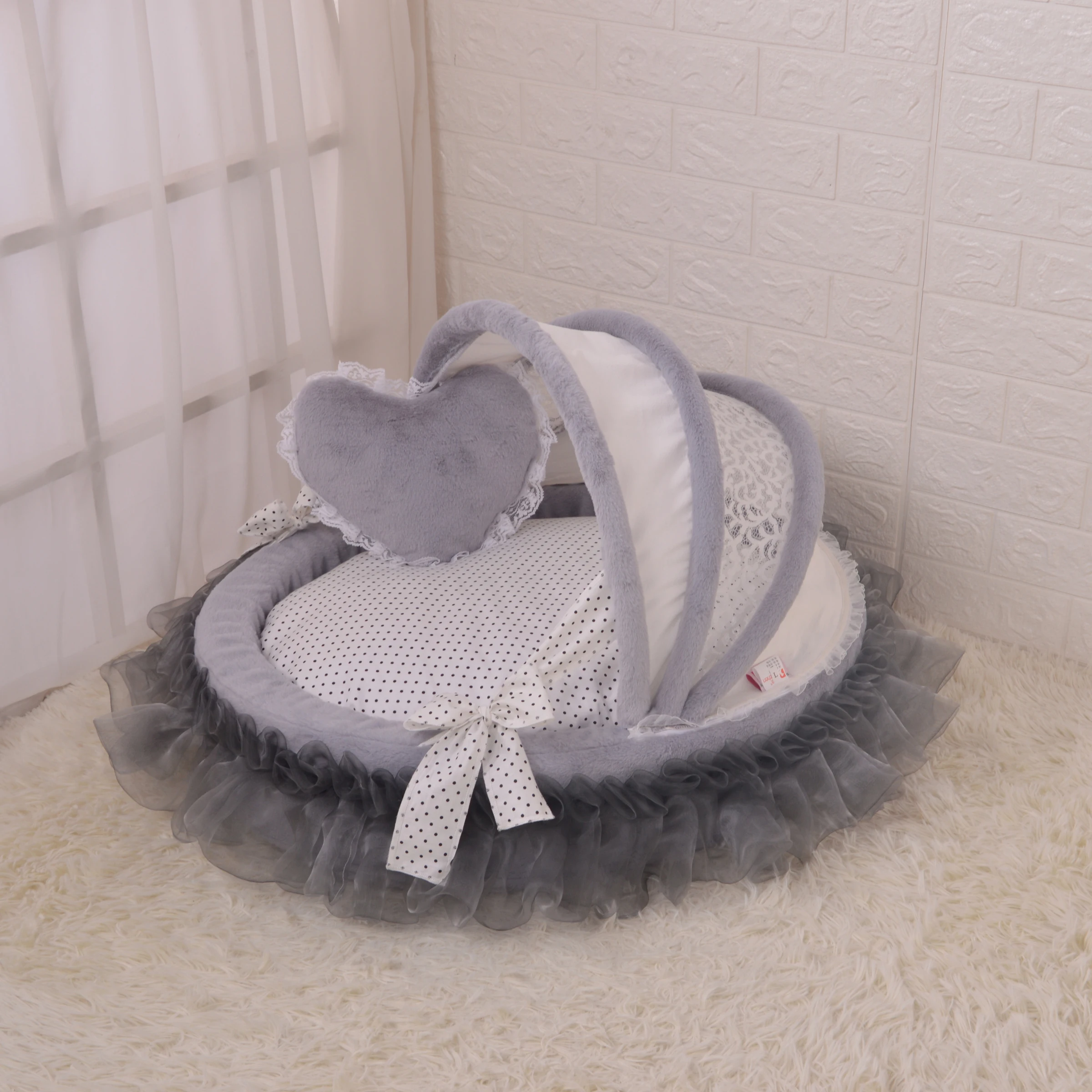

Grey and white pet kennel coral velvet dog sofa bed warm and comfortable dog bed