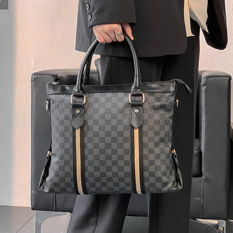 

High Quality Leather Men's Briefcases Document Laptop Men Business Handbag Classic Plaid Design Male Sling Shoulder Bags Trendy