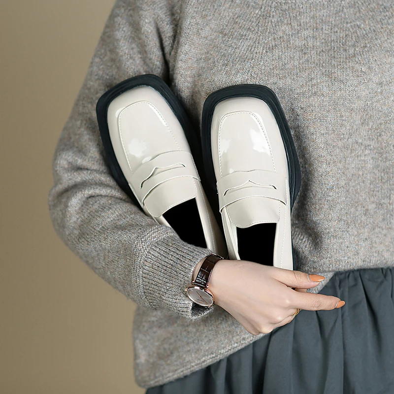 

Туфли женские из натуральной кожи, повседневные лоферы, без застежки, круглый носок, удобная обувь на платформе, каблук, весна 2022