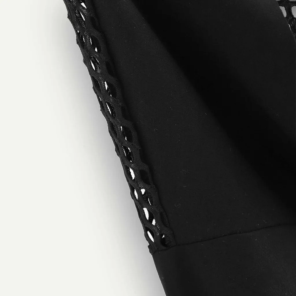 38 # Женская однотонная укороченная толстовка с вырезом и сетчатой вставкой