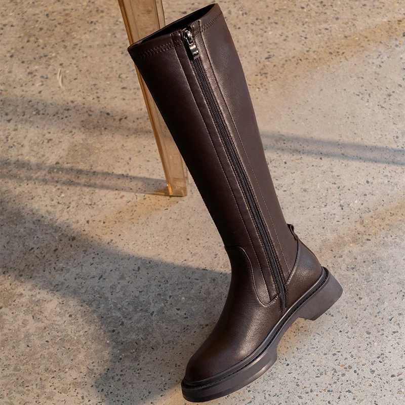 Женские сапоги до колена из натуральной кожи 22-25 см с эластичным голенищем