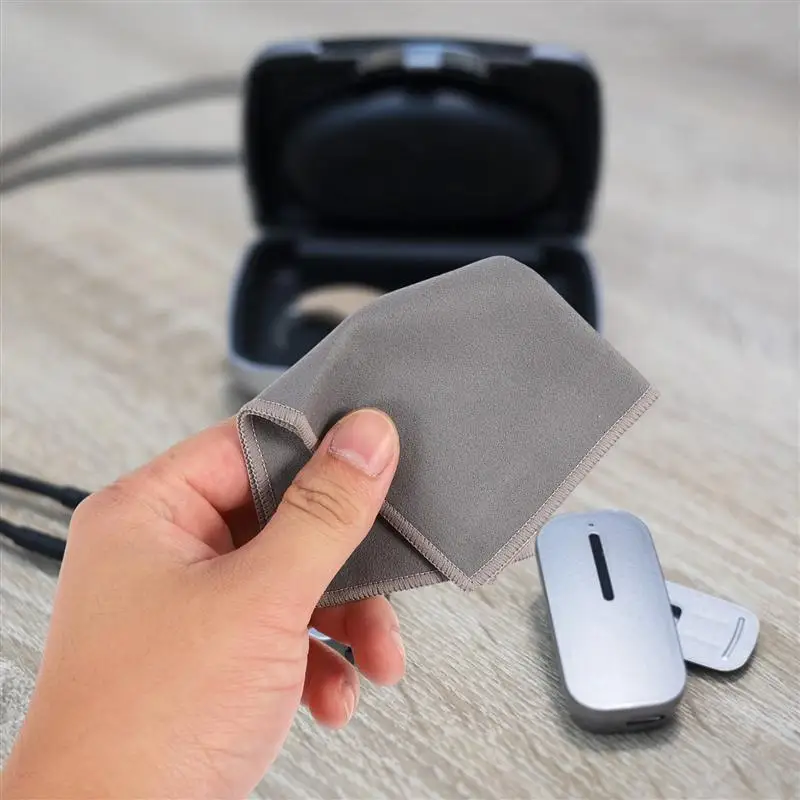 

1 Set of 6 Pcs Hearing Aid Cleaning Tool Practical Hear Aid Cleaning Kit