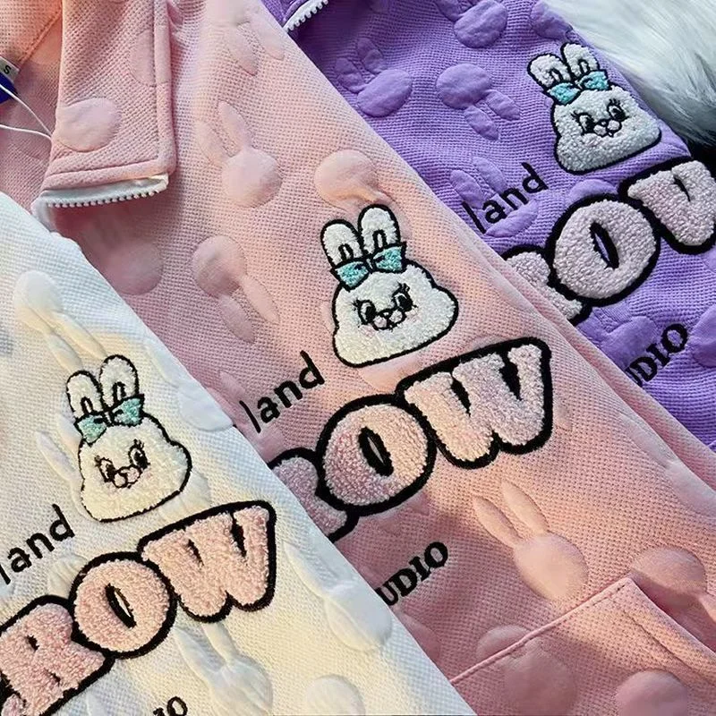 Женский свитшот на молнии с вышивкой и надписью | Женская одежда