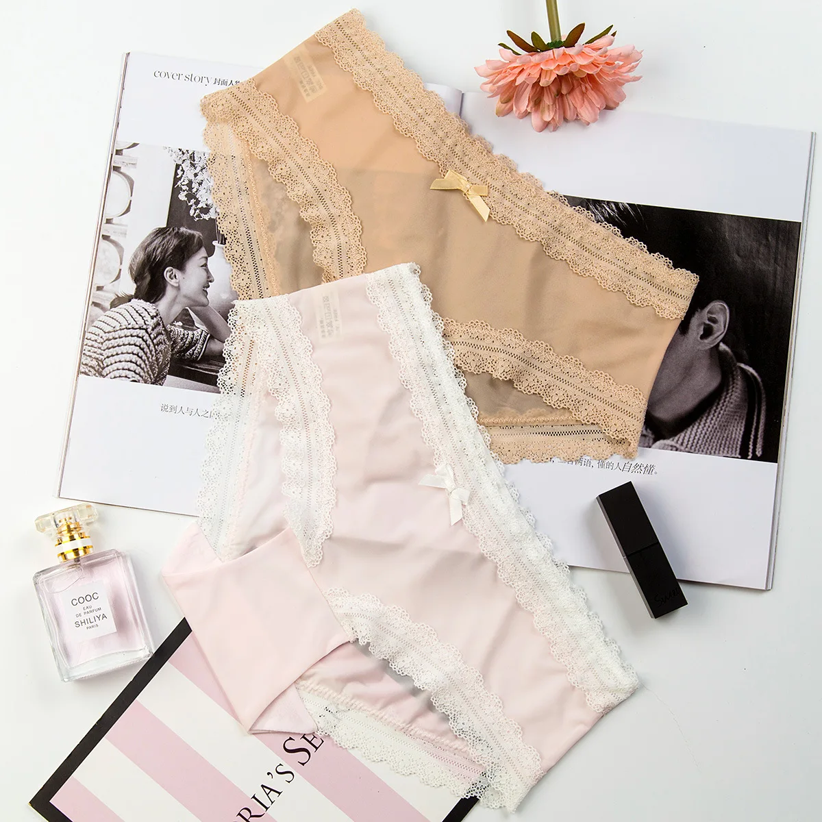 

Sweet Women's Sexy Transparent Lace Lace Ice Silk Underwear Low Waist Briefs