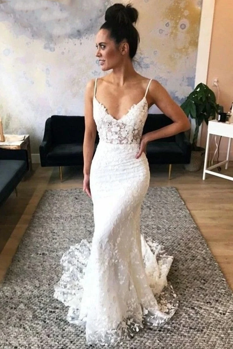 

2020 New arrival Charming Lace Mermaid Wedding Dresses Spaghetti Backless Sweep Train Wedding Dress Appliques Bridal Gowns