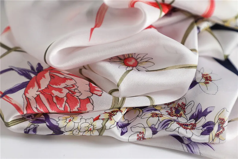 

2021 News Flowers Print Women Square Silk Scarf Bandana Lady Neckscarf Shawls and Wrap Stoles Pashmina 90*90CM