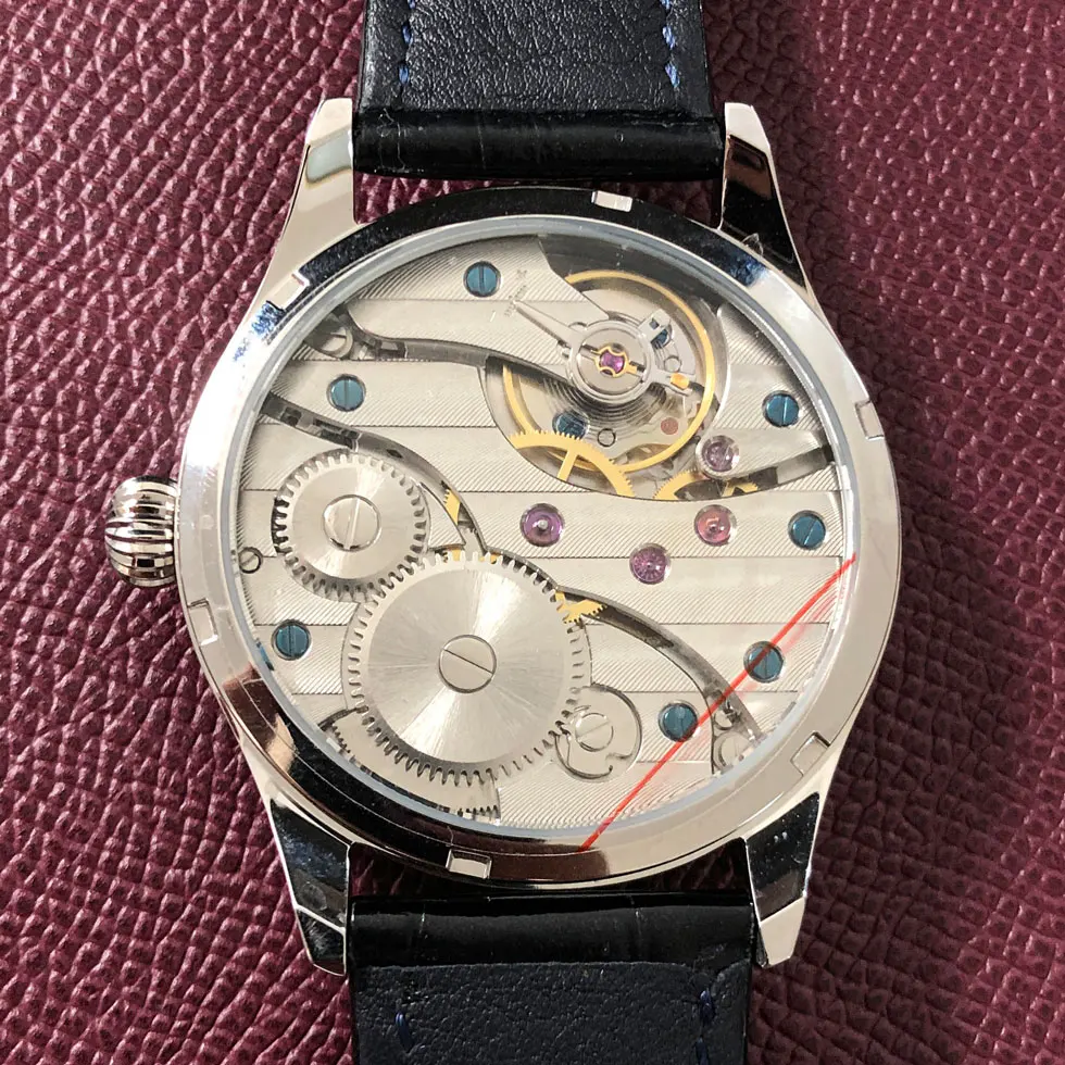 Мужские механические часы с ручным передвижением идеальная перспектива