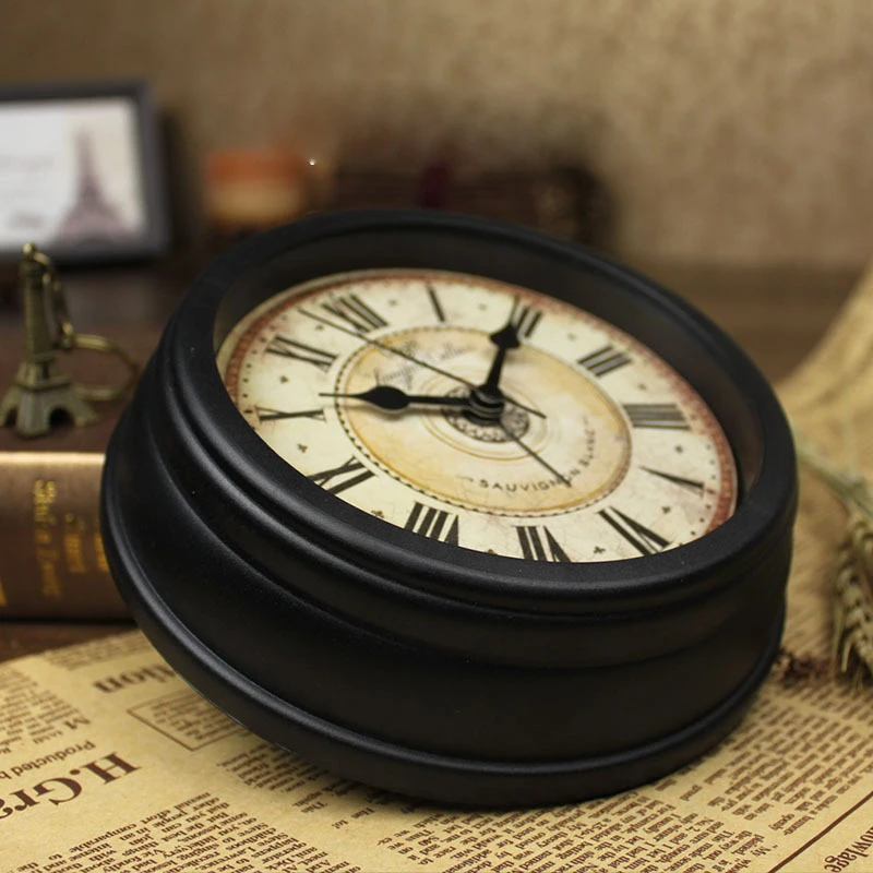 

2020 Metal Vintage Alarm Clock European Retro Metal Alarm Clock Bedside Mute Needle Table Clock Gets bed Ringing Bell