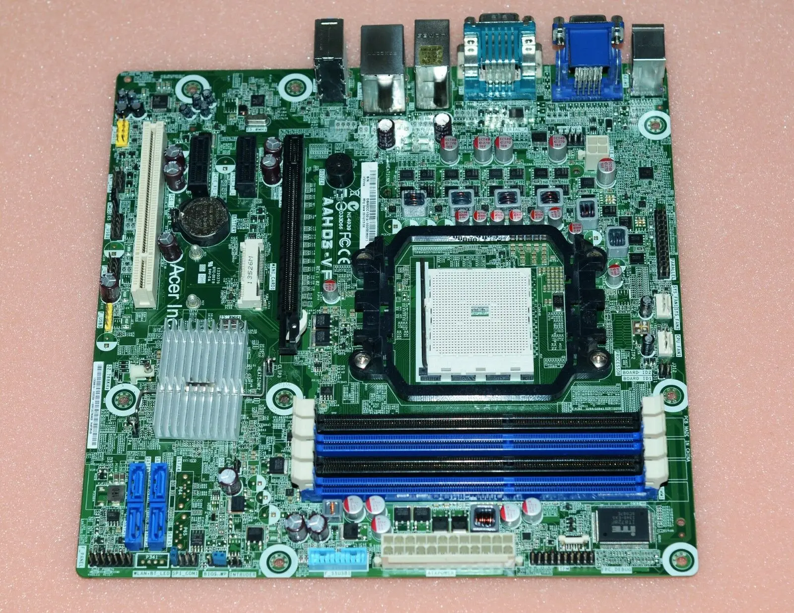

Для Acer AAHD3-VF гнездо материнской платы FM2 DDR3 AMD A75 100% рабочих