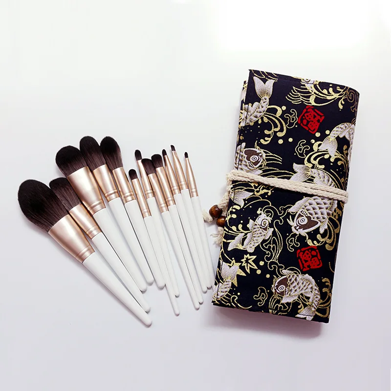 

12 шт. брендовая мягкая синтетическая кисть для теней для век с белой ручкой для растушевки румян губ пудры хайлайтер макияж набор косметиче...