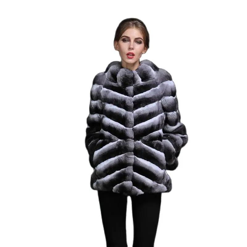 Рисунок 6 - Модная зимняя парка из натурального меха шиншиллы