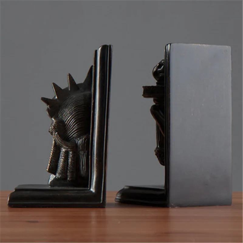 

WU CHEN LONG Creative Statue of Liberty Bookend Statue Home Decor Study Sculpture Living Room Wine Cabinet Bookboard Decor A2541