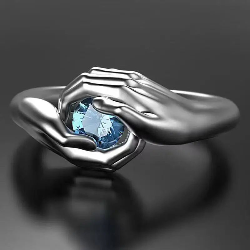 

Personalized Two-Hand Embrace Sapphire Ring Female Alloy Simple Ring